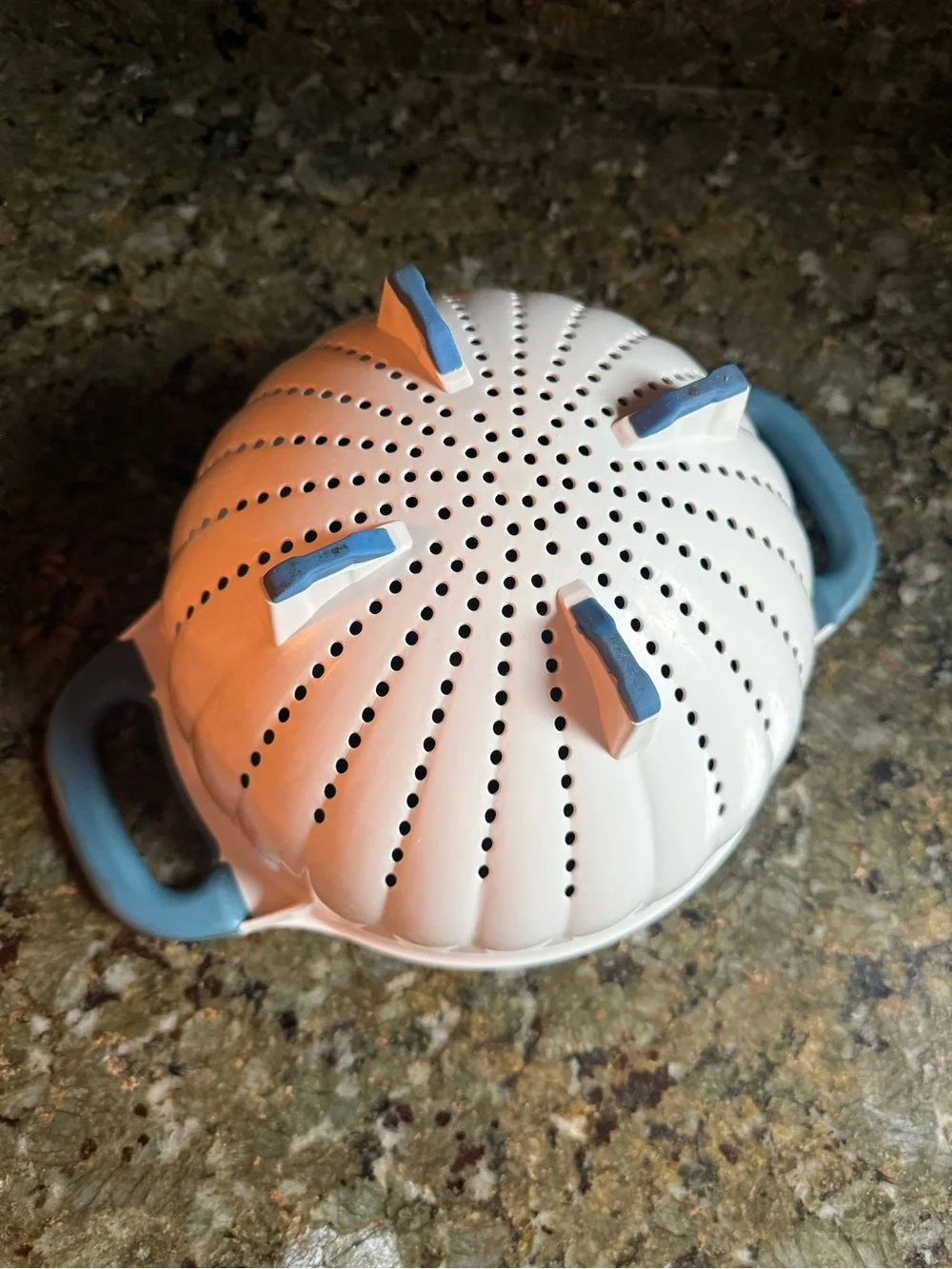 KitchenAid White Colander‎ with Blue Grip Handles